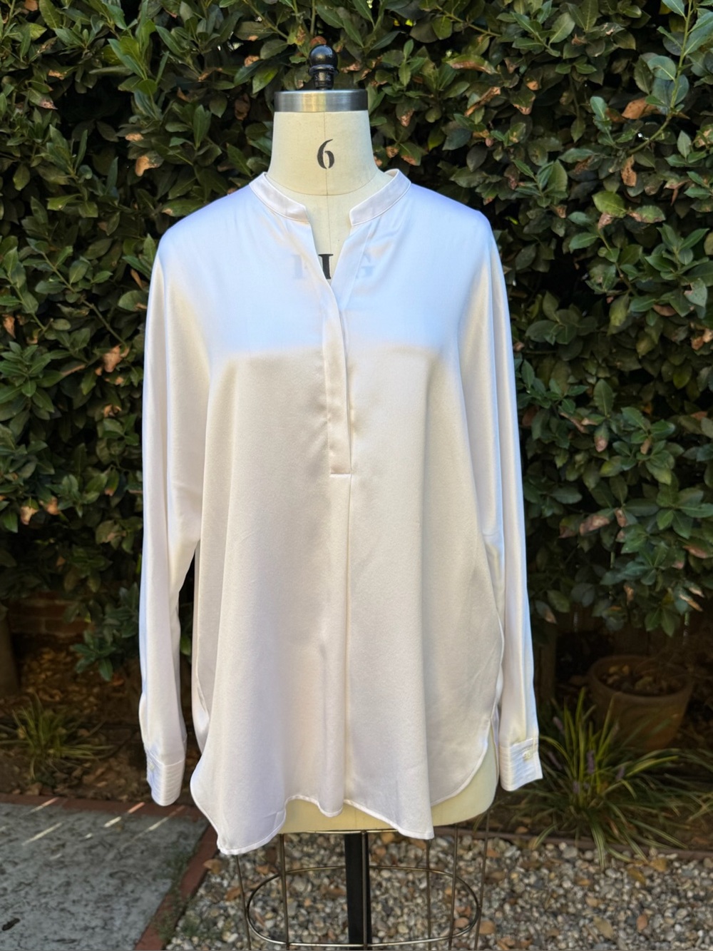 Vince shimmering long-sleeve split neck blouse - Size L